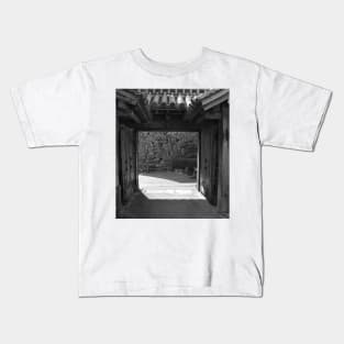 Himeji Castle Gate, Japan Kids T-Shirt